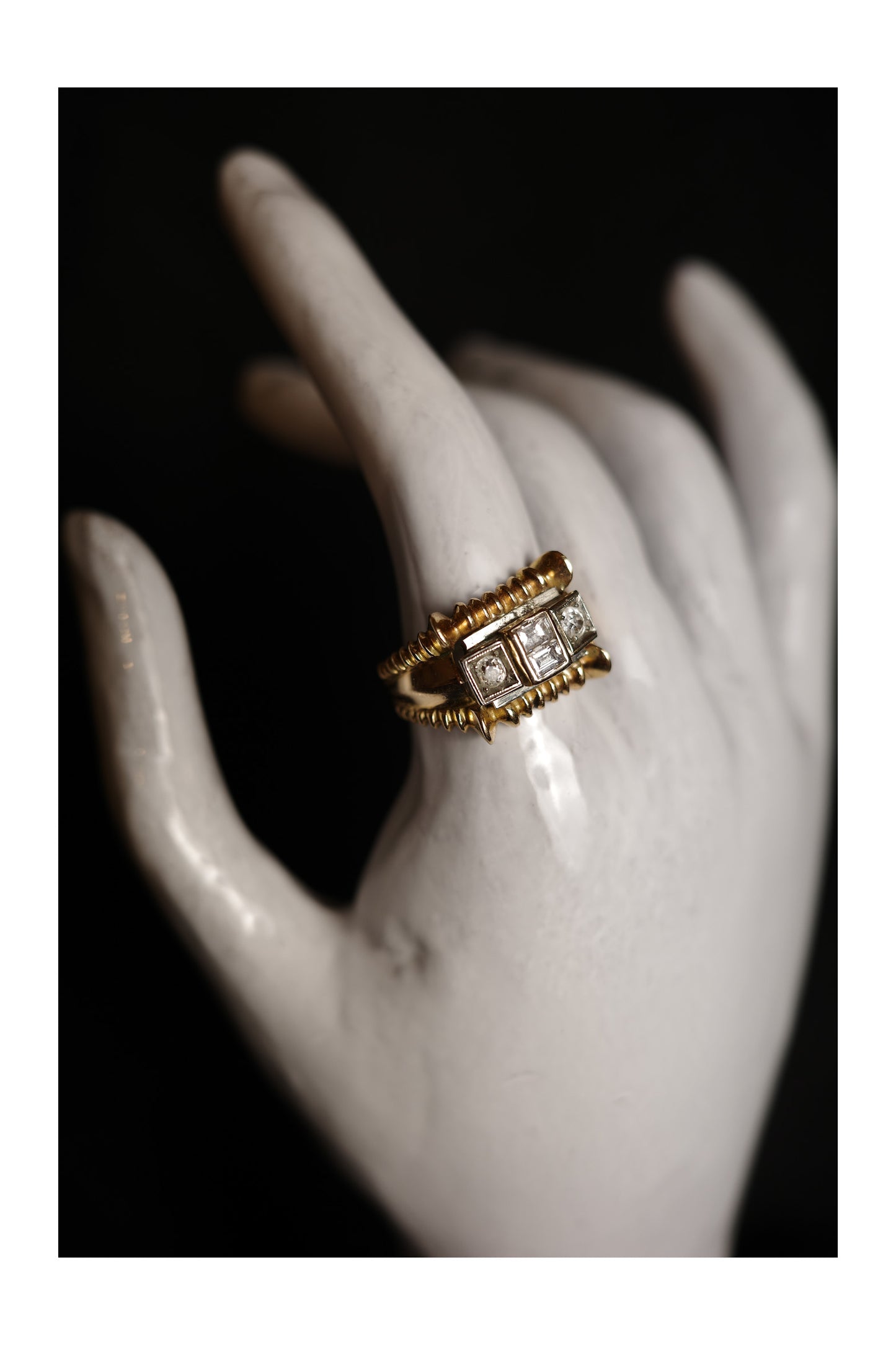 1940s Post-Art Deco Diamond Ring in 18K Yellow Gold
