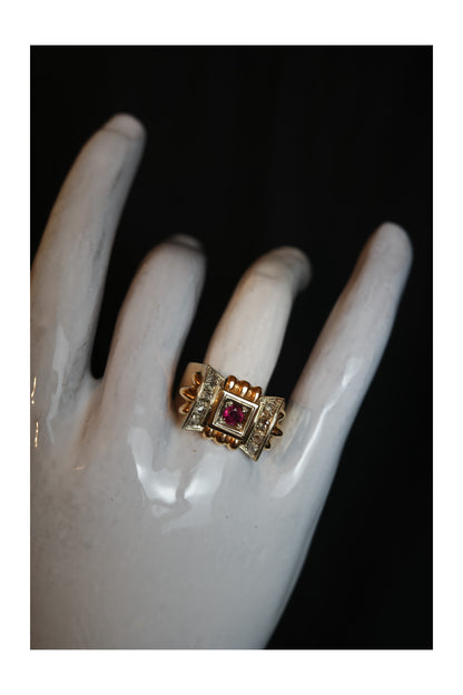 1940s Late Art Deco Ruby & Diamond Ring in 18K Rose Gold