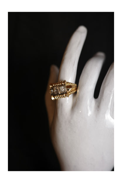 1940s Post-Art Deco Diamond Ring in 18K Yellow Gold