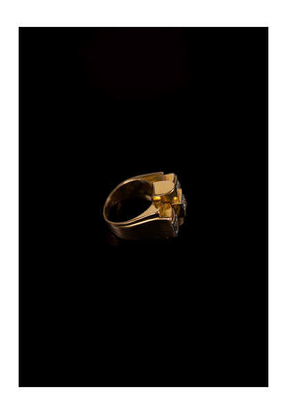 1940s Sculptural Diamond Tank Ring — 18K Gold & Platinum