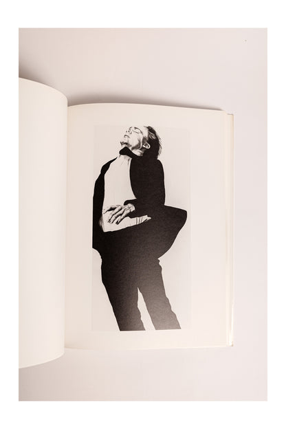 Robert Longo
“MEN IN THE CITIES”
1986 Vintage Art Book (Abrams)
